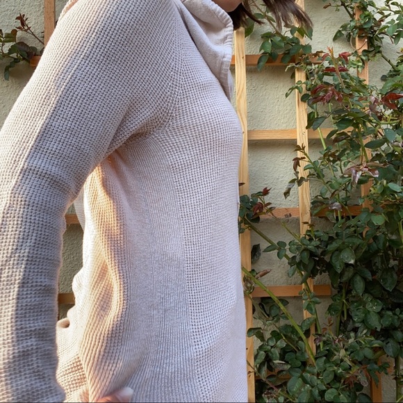 Gap Athleisure Sweatshirt - Picture 5 of 7